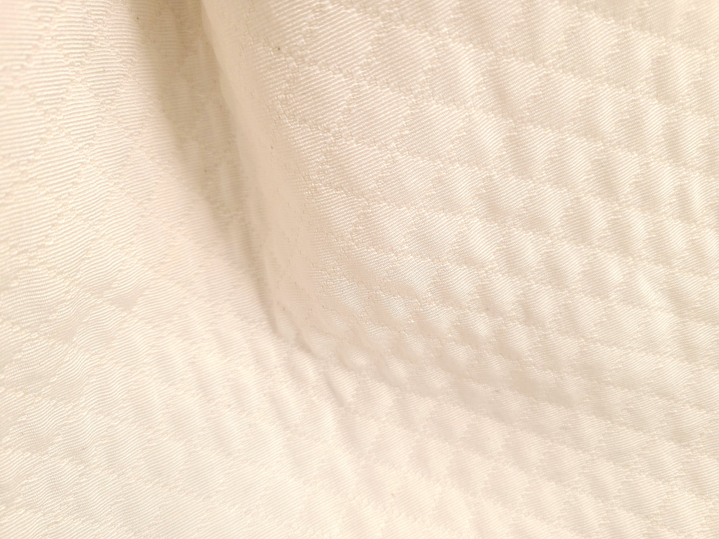 Quilt Natural 100% Cotton fabric Medium Thickness Sold by the yard 58"READ FULL DESCRIPTION !